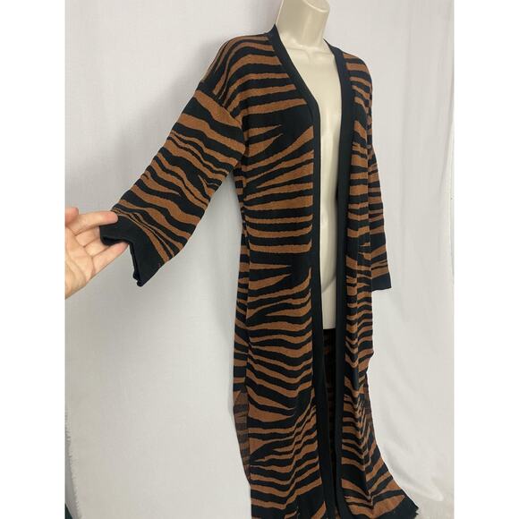 Marie Oliver Cardigan Sweater Women Medium Black Brown Animal Print Pockets Long - Picture 3 of 10